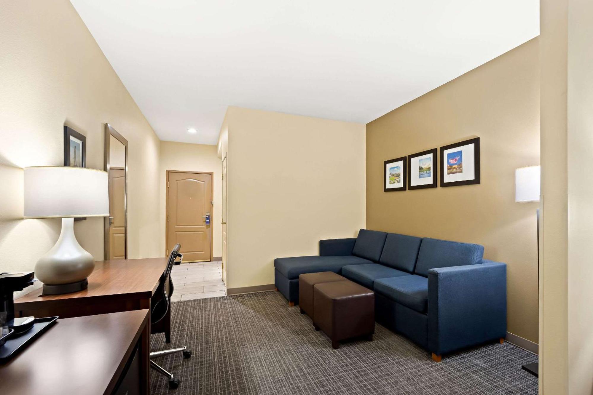 Comfort Inn & Suites High Point - Archdale Exteriör bild